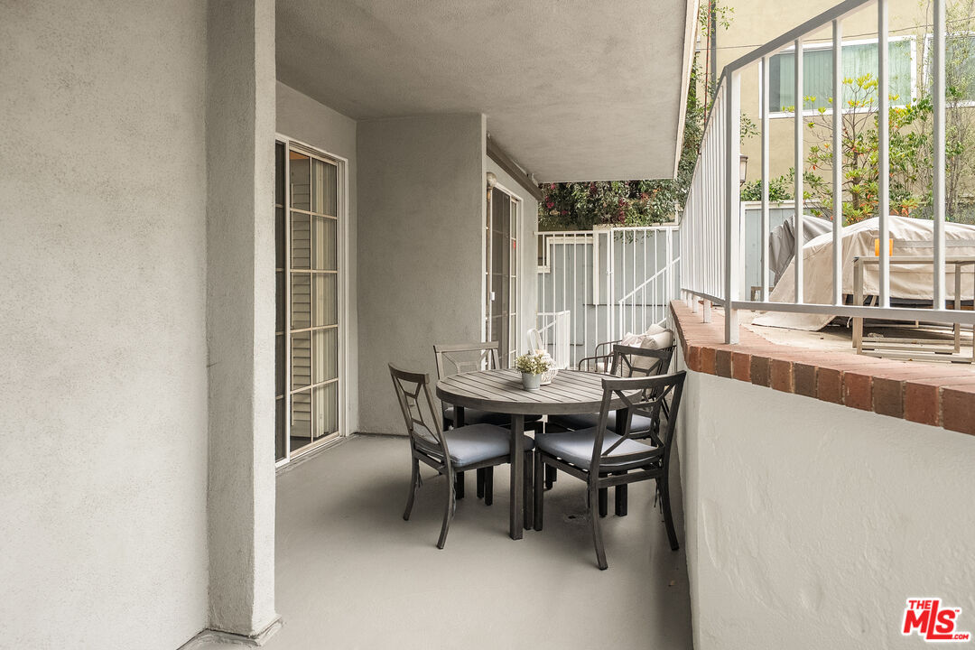 11667 Gorham Ave Unit: 206