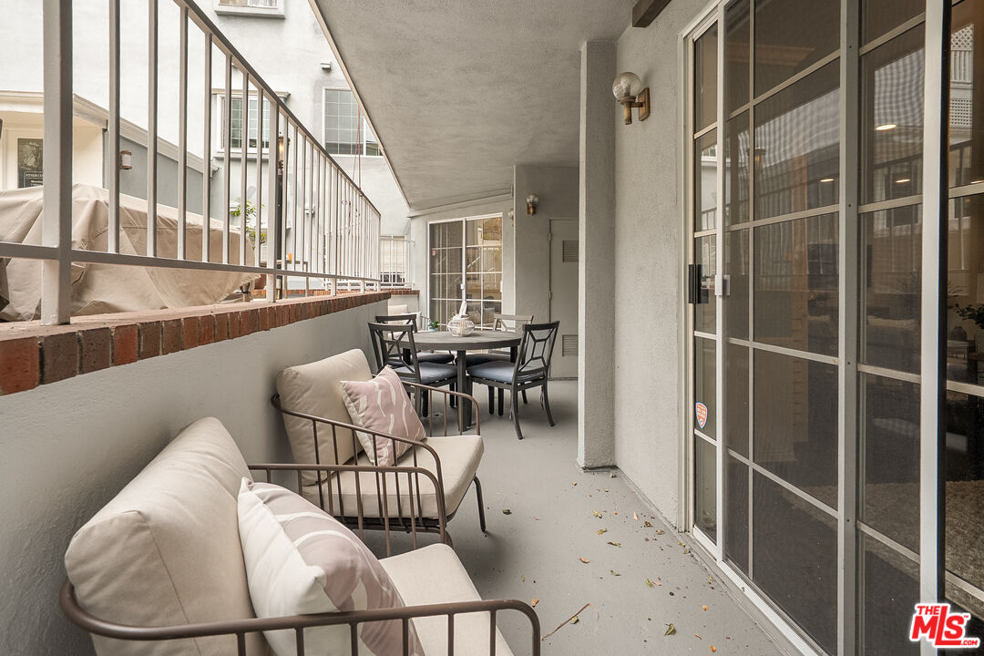 11667 Gorham Ave Unit: 206