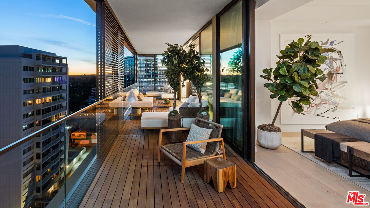 9040 Sunset BLVD Unit: 1101