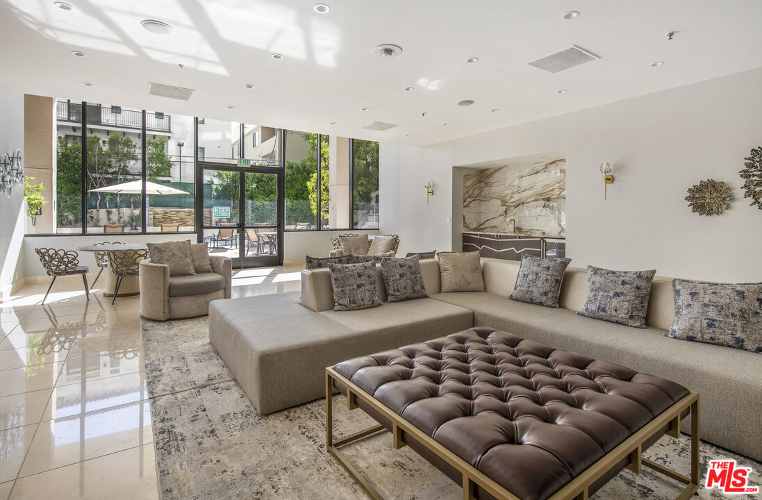 10724 Wilshire Blvd Unit: 505