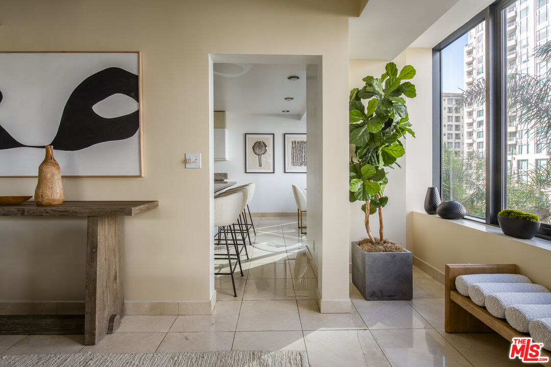 10724 Wilshire Blvd Unit: 505