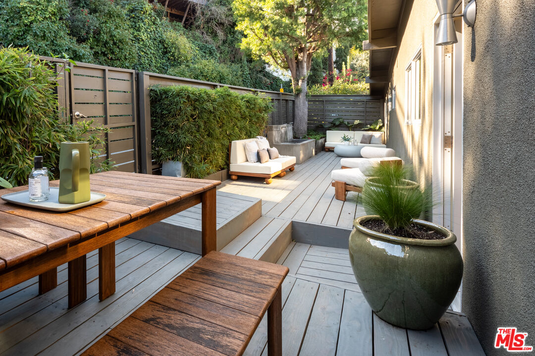 5661 Spreading Oak Dr