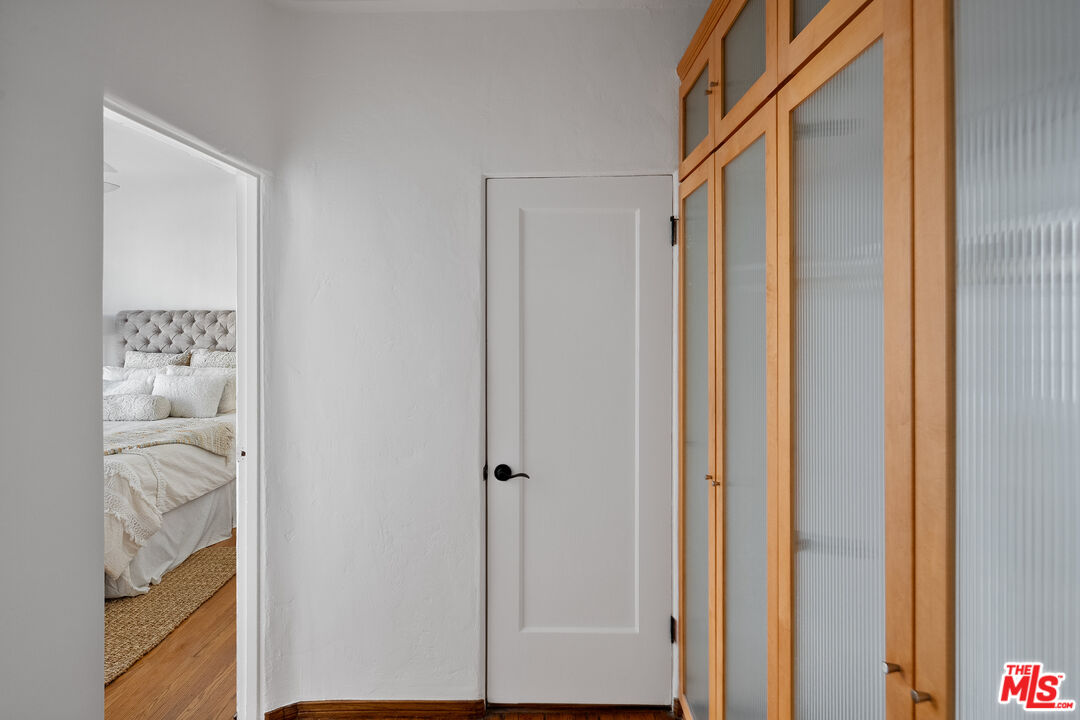 1345 N Hayworth Ave Unit: 209