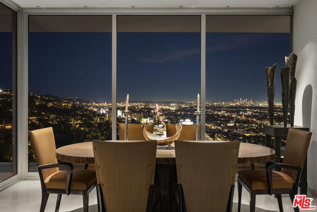 9255 Doheny Rd Unit: 1905