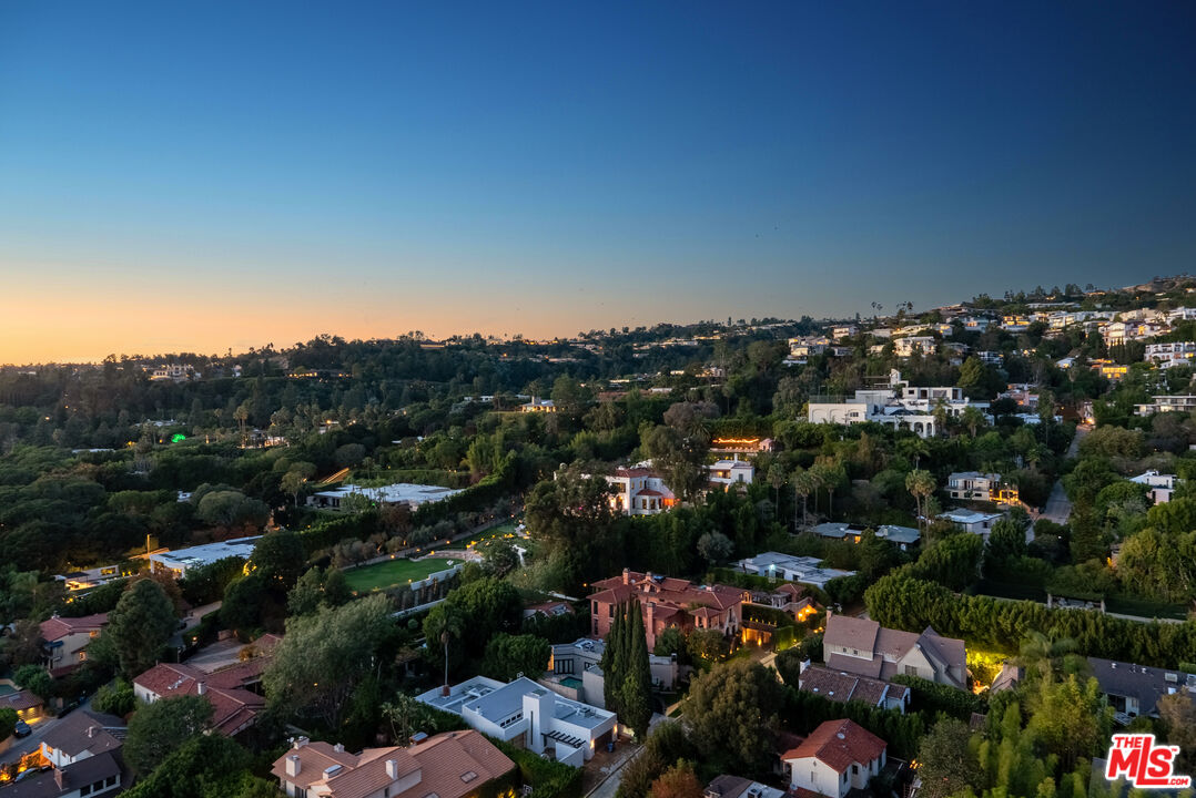 9255 Doheny Rd Unit: 1905