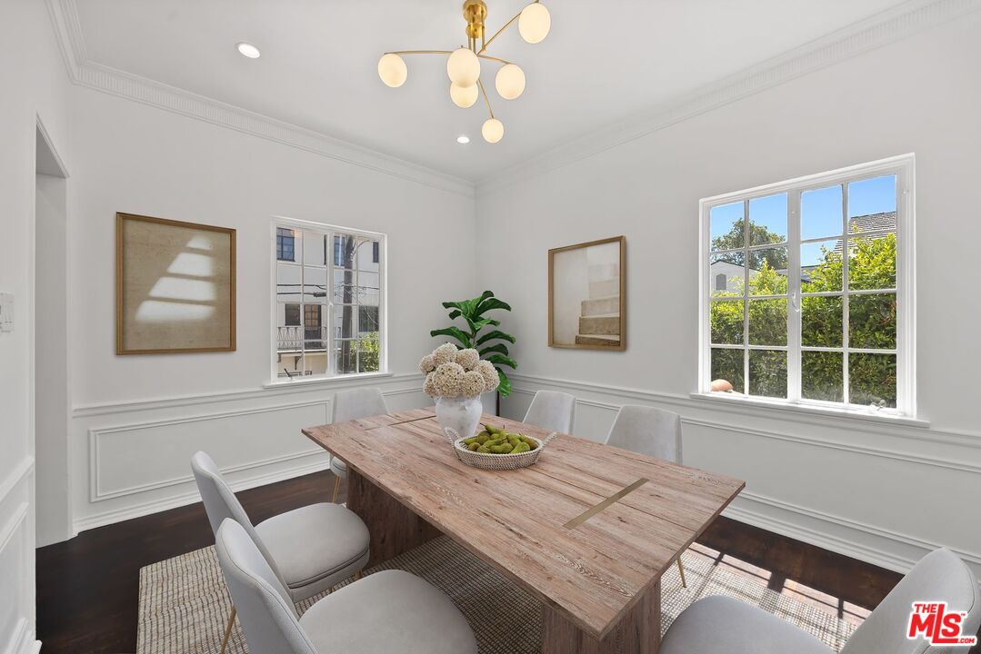 148 S Camden Dr Unit: F