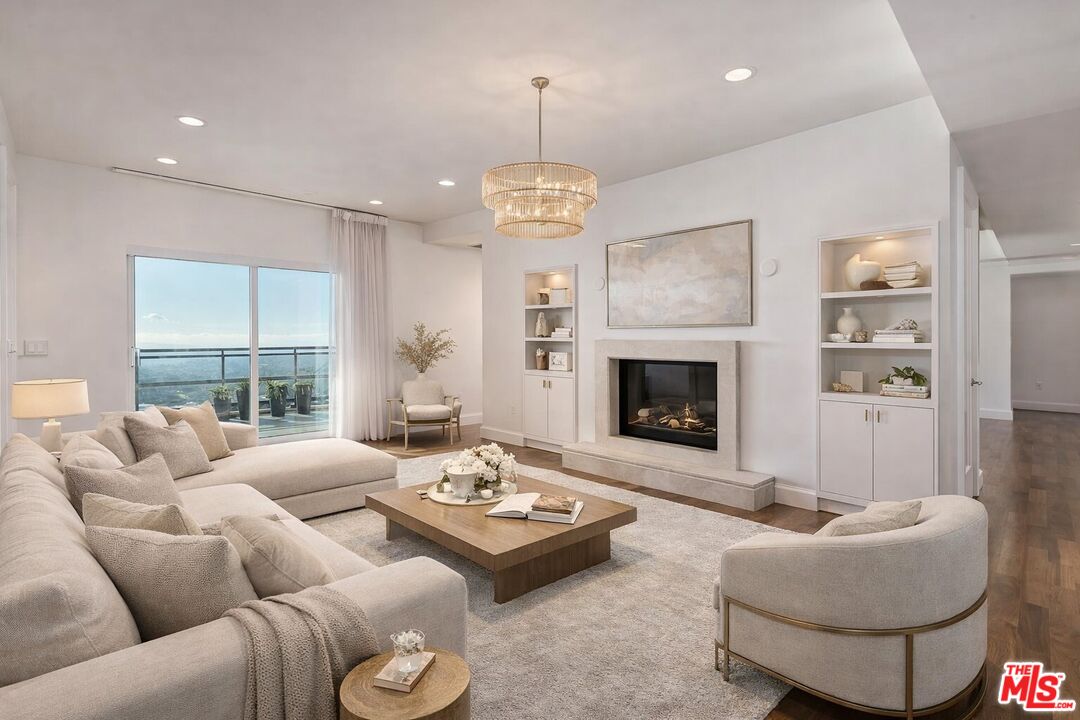 1 W Century Dr Unit: 21A