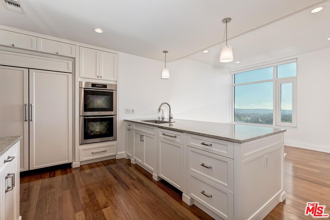 1 W Century Dr Unit: 21A