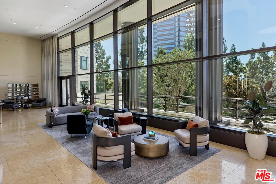 1 W Century Dr Unit: 21A