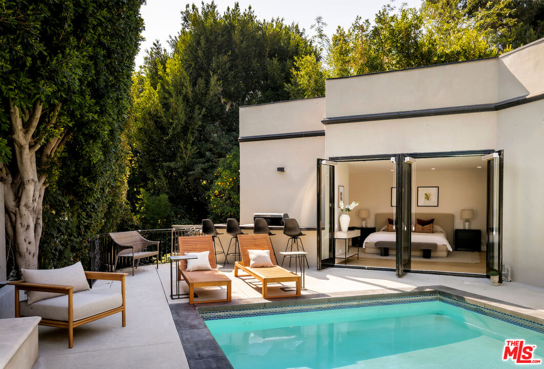 1143 Sierra Alta Way