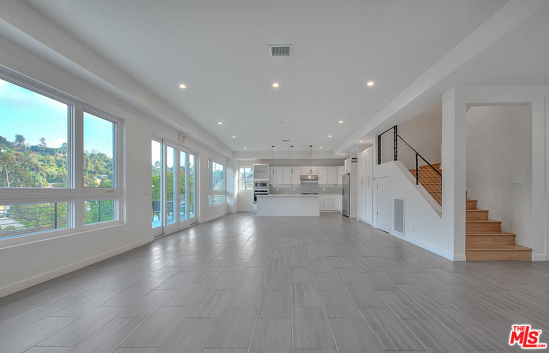2608 Corralitas Dr