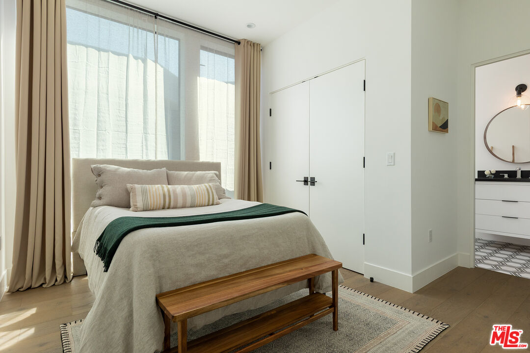 1927 18th St Unit: C