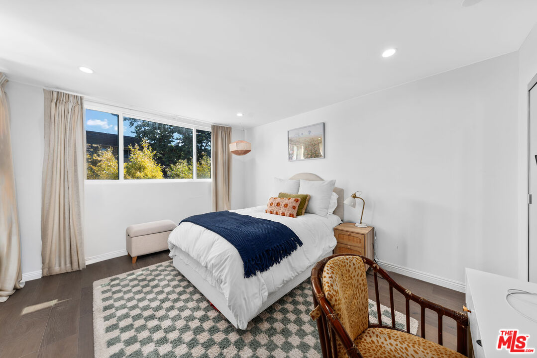 11970 Montana Ave Unit: 207