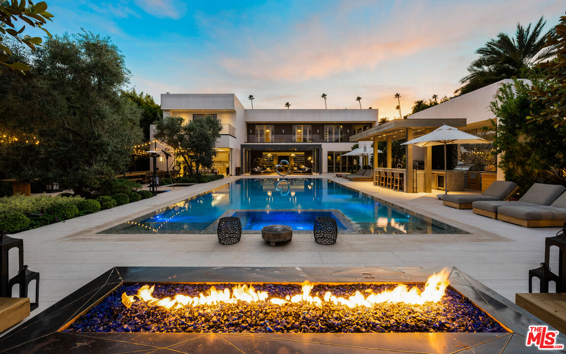 616 N Beverly Dr