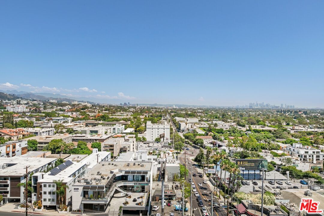 1100 Alta Loma Rd Unit: 1502