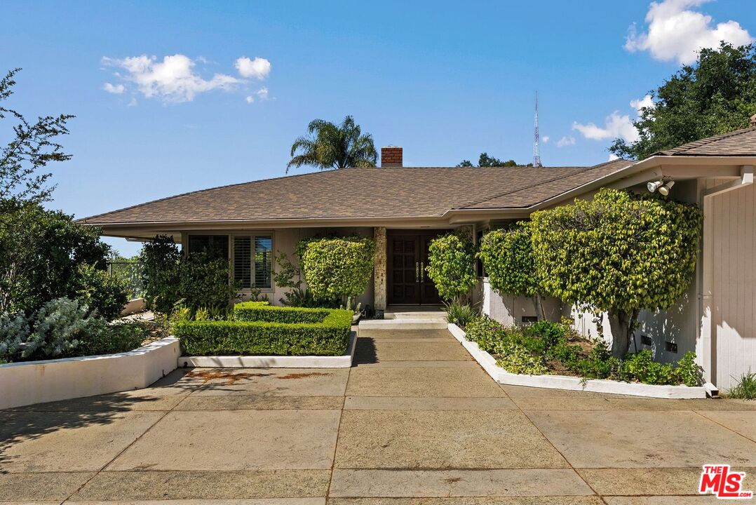 9115 Leander Pl
