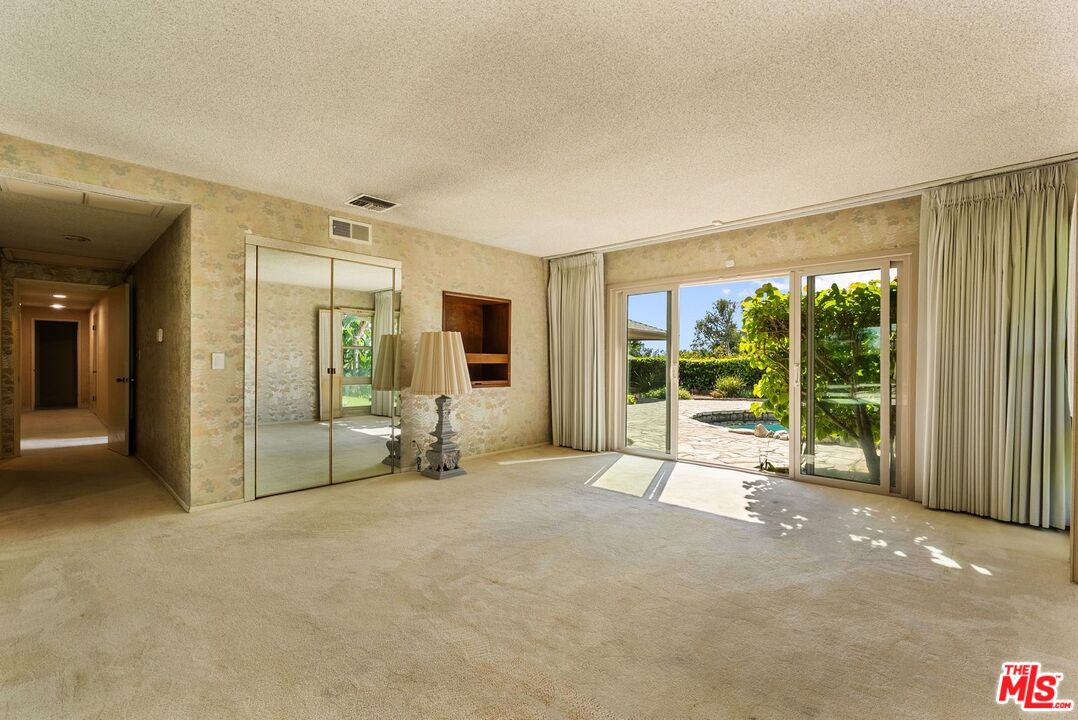 9115 Leander Pl
