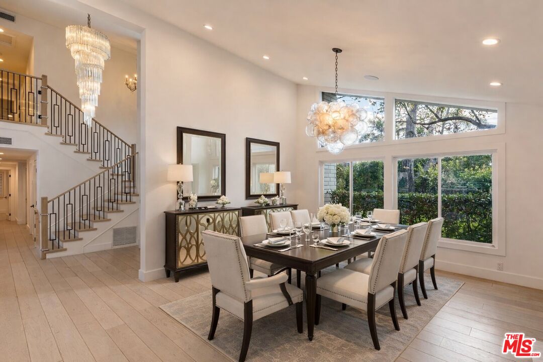 9823 Cardigan Pl