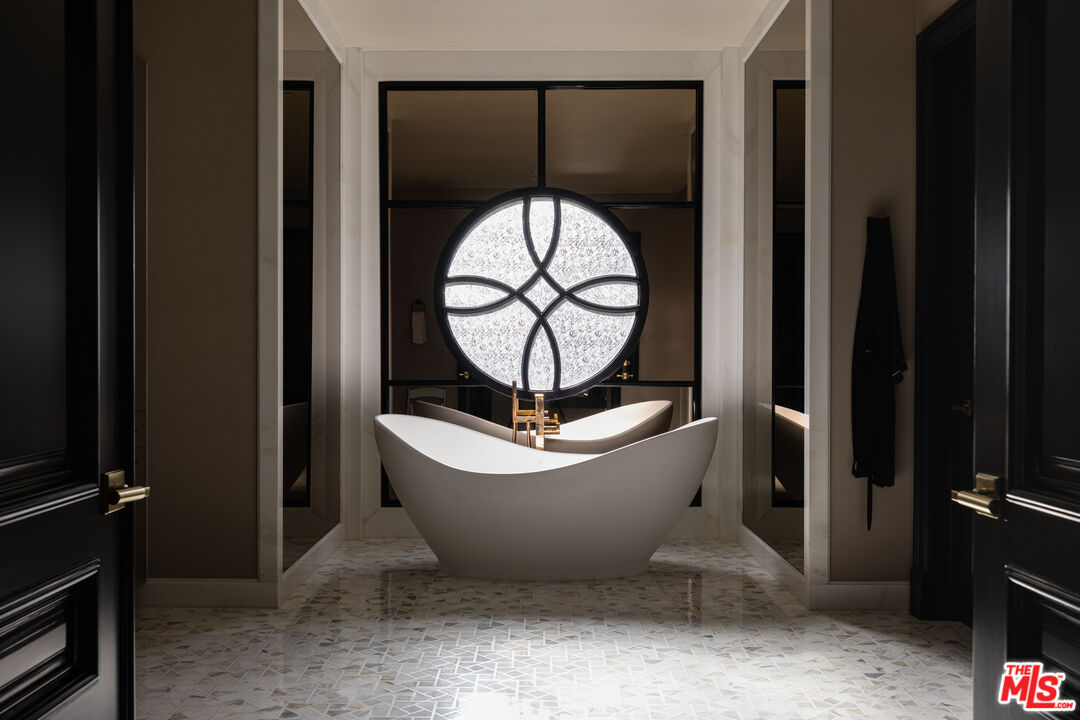 25300 Prado De La Magia