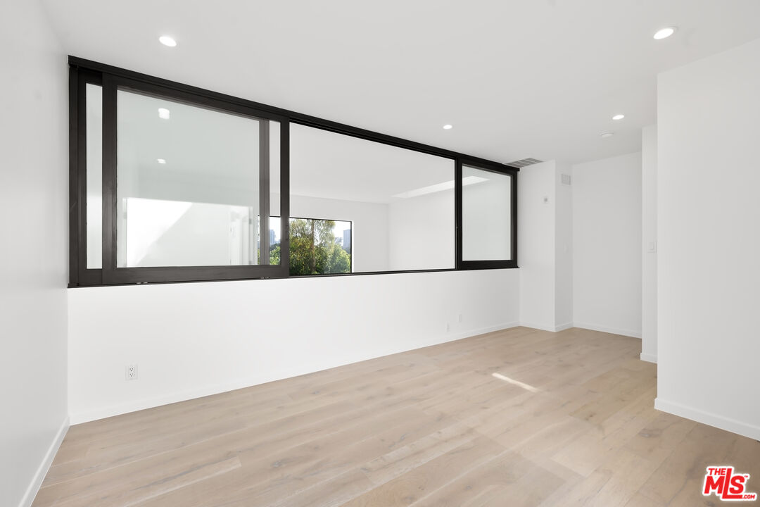 1401 Camden Ave Unit: Unit 5