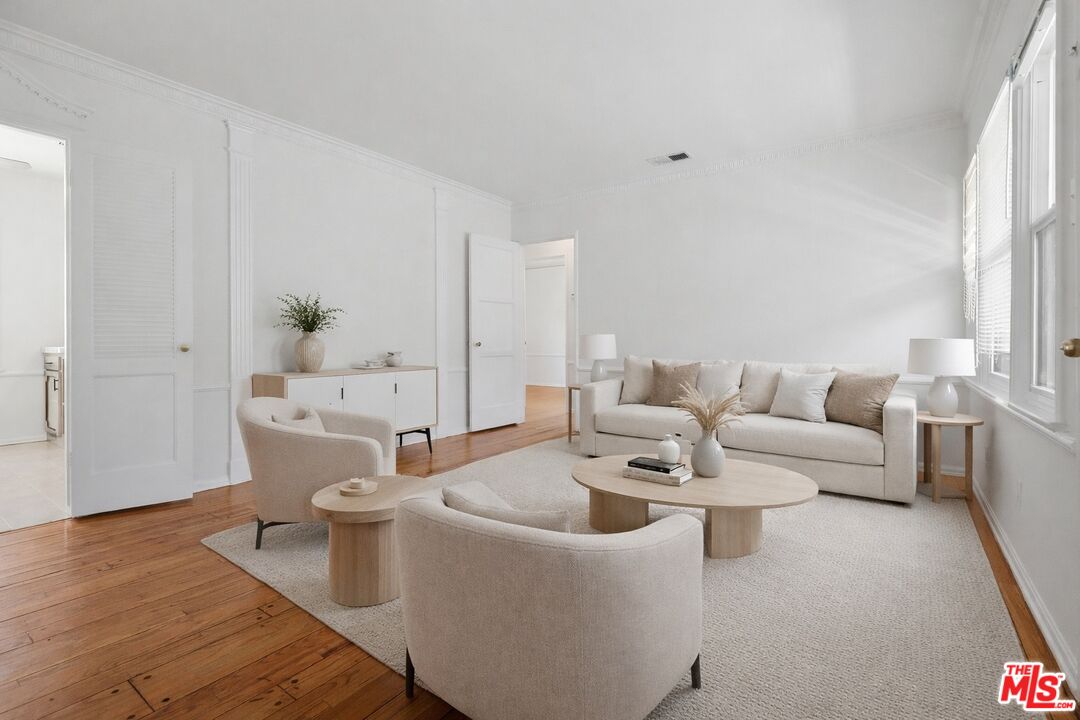 9608 W Olympic Blvd Unit: E