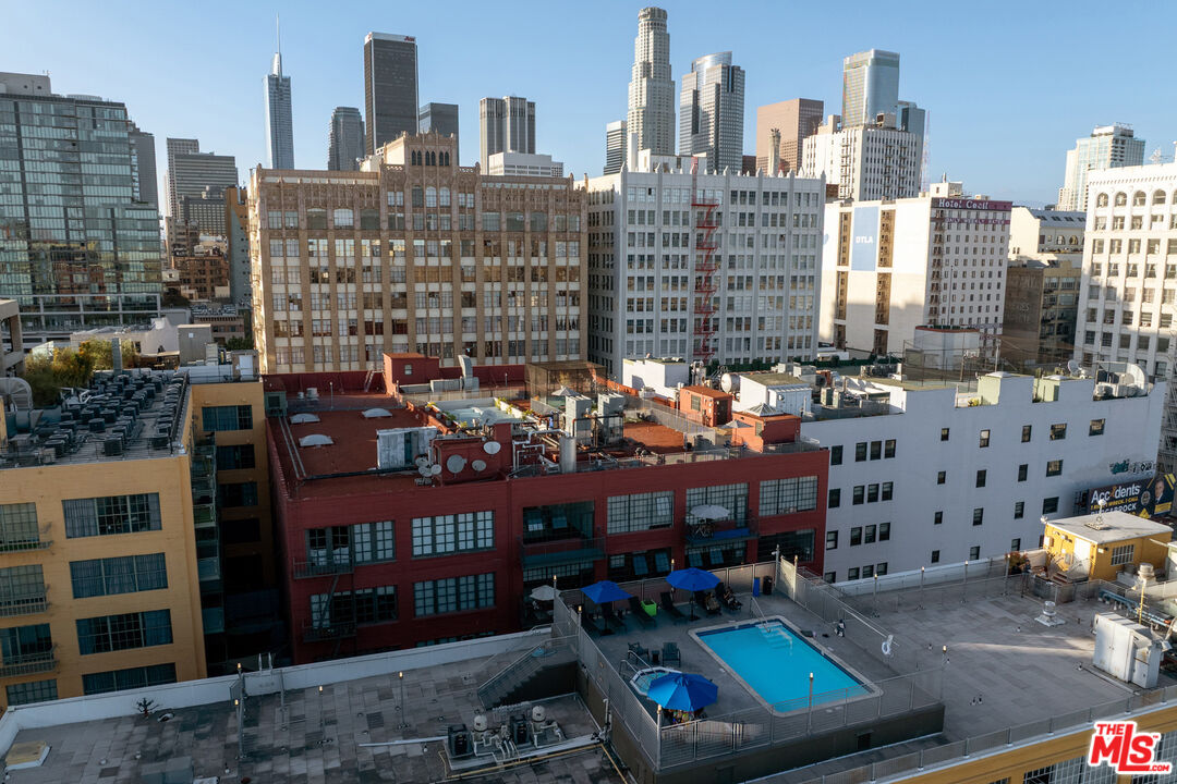 315 E 8th St Unit: 1004