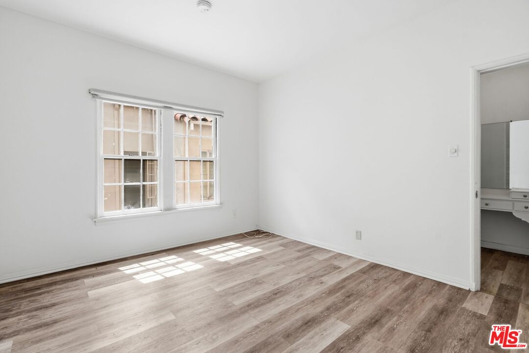 140 S Camden Dr Unit: 202