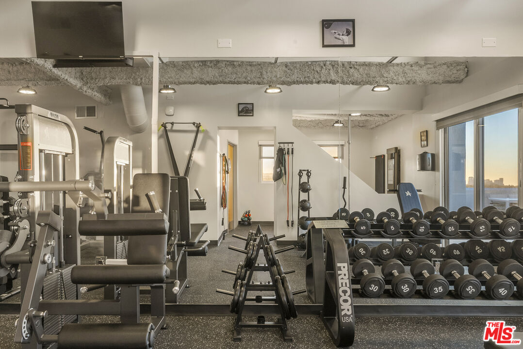 838 N Doheny Dr Unit: 1202