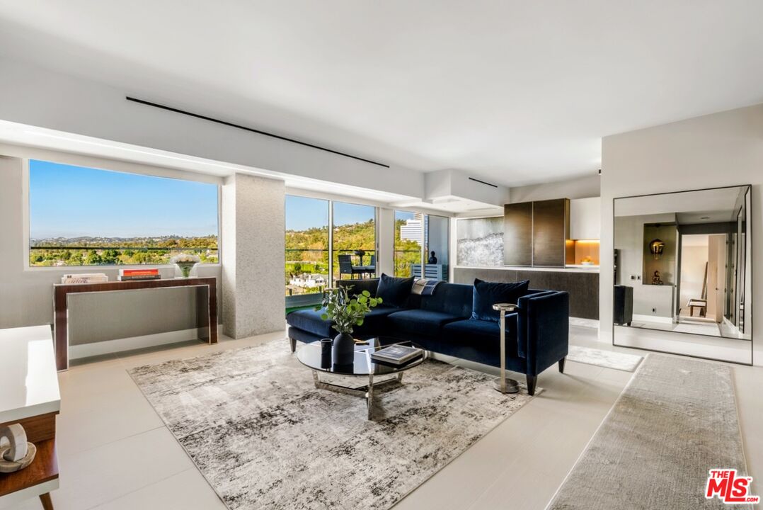 838 N Doheny Dr Unit: 1202