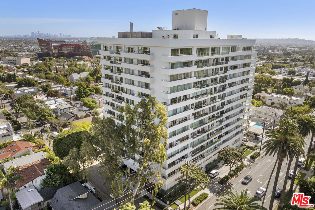 838 N Doheny Dr Unit: 1202