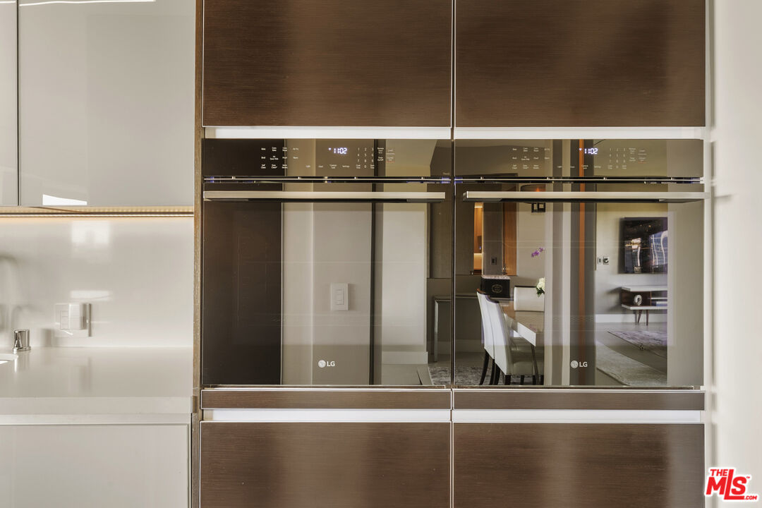 838 N Doheny Dr Unit: 1202