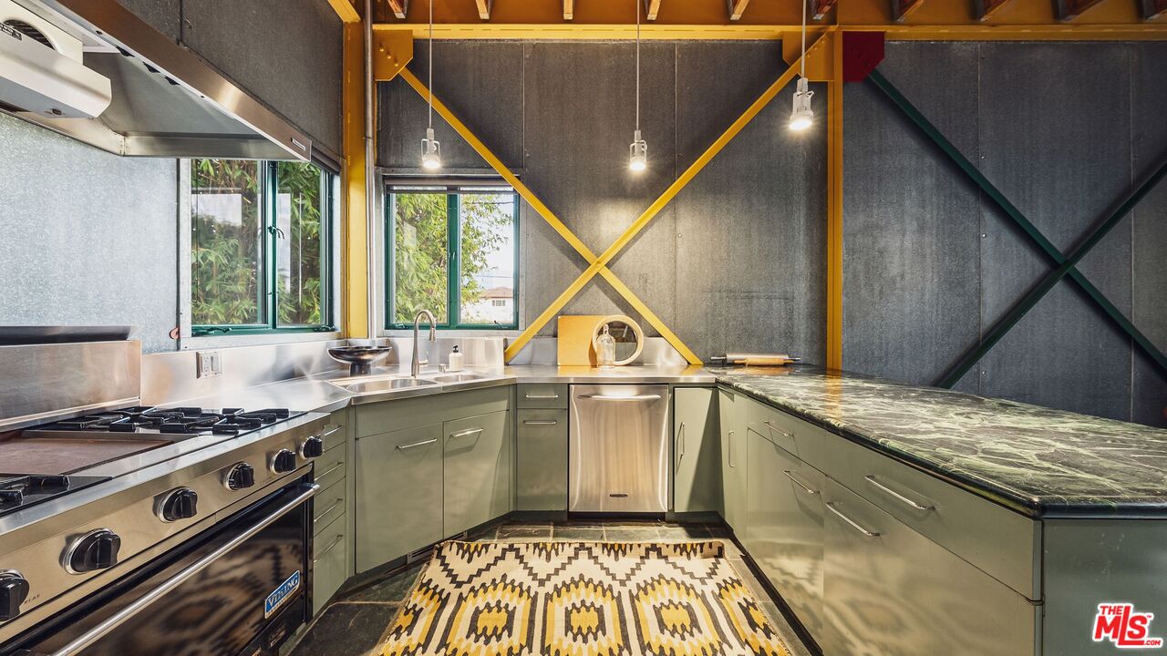 1955 Purdue Ave Unit: 1-2