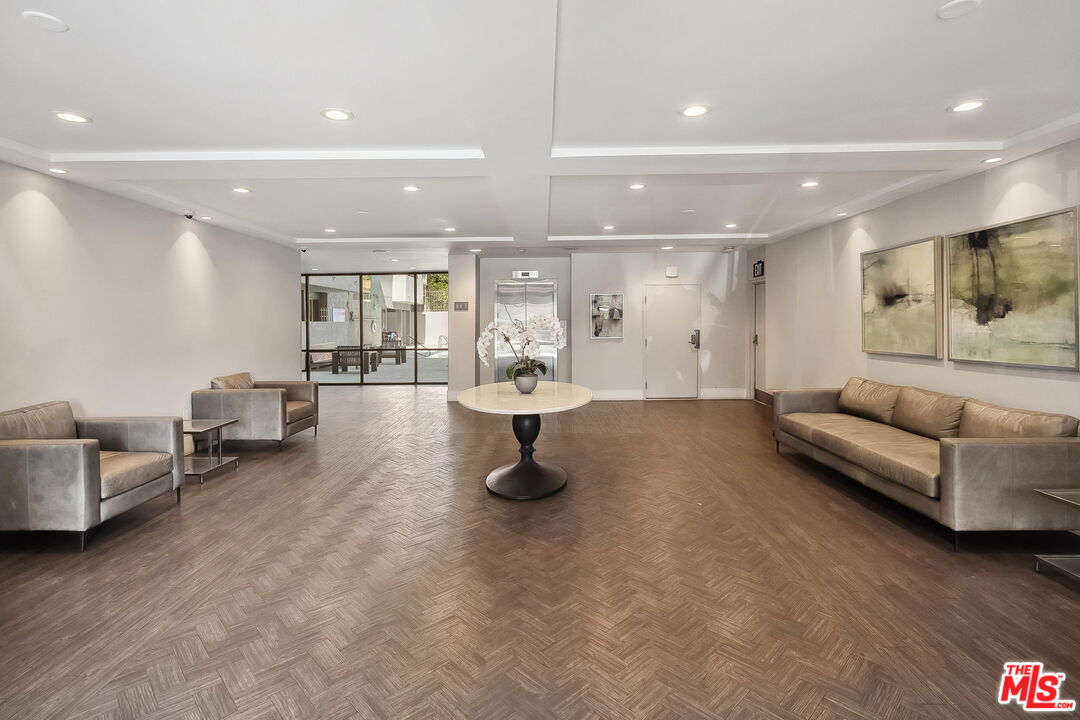 12115 San Vicente Blvd Unit: 311