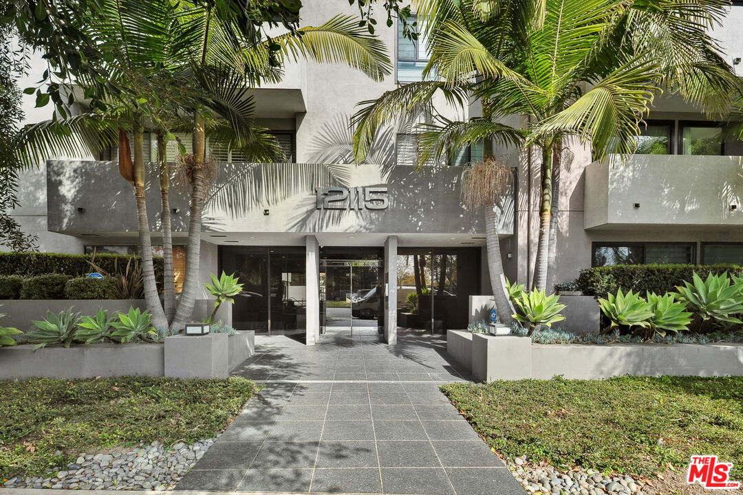 12115 San Vicente Blvd Unit: 311