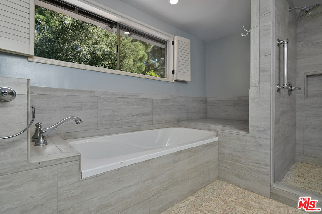 3216 Fryman Rd