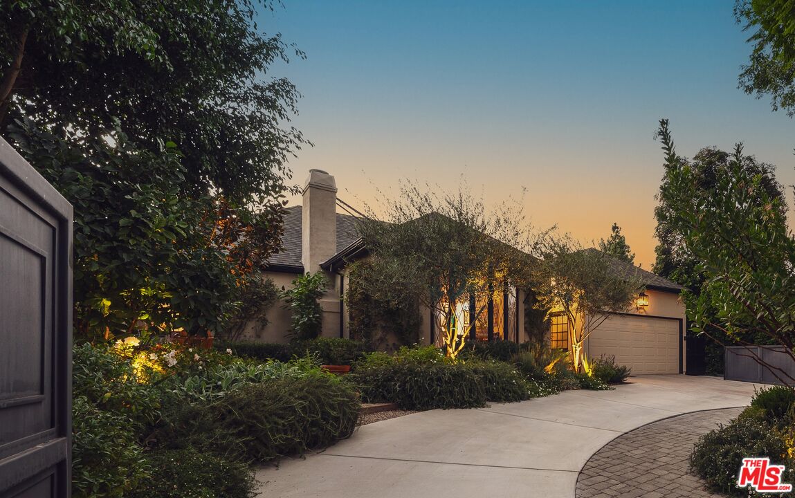 13109 Valley Vista Blvd