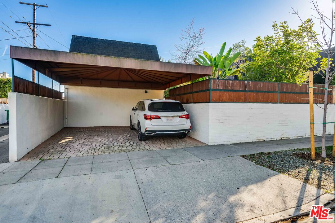 200 S Wetherly Dr