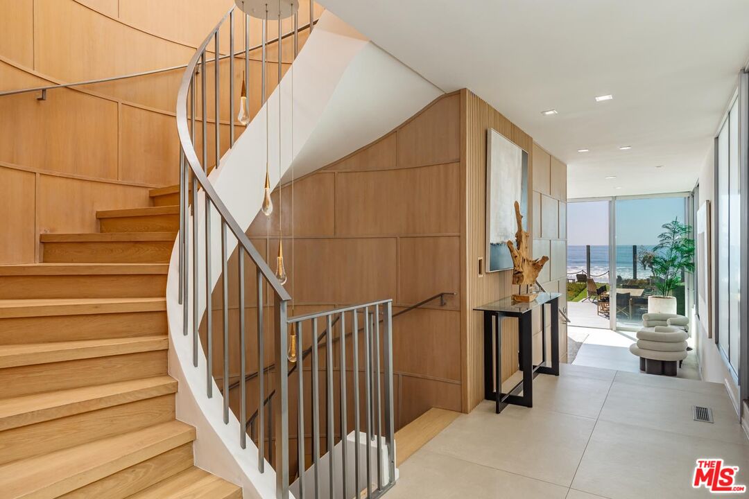 31220 Broad Beach Rd