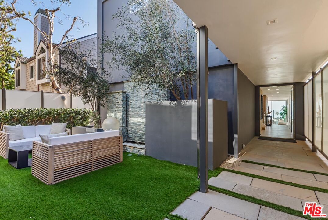 31220 Broad Beach Rd