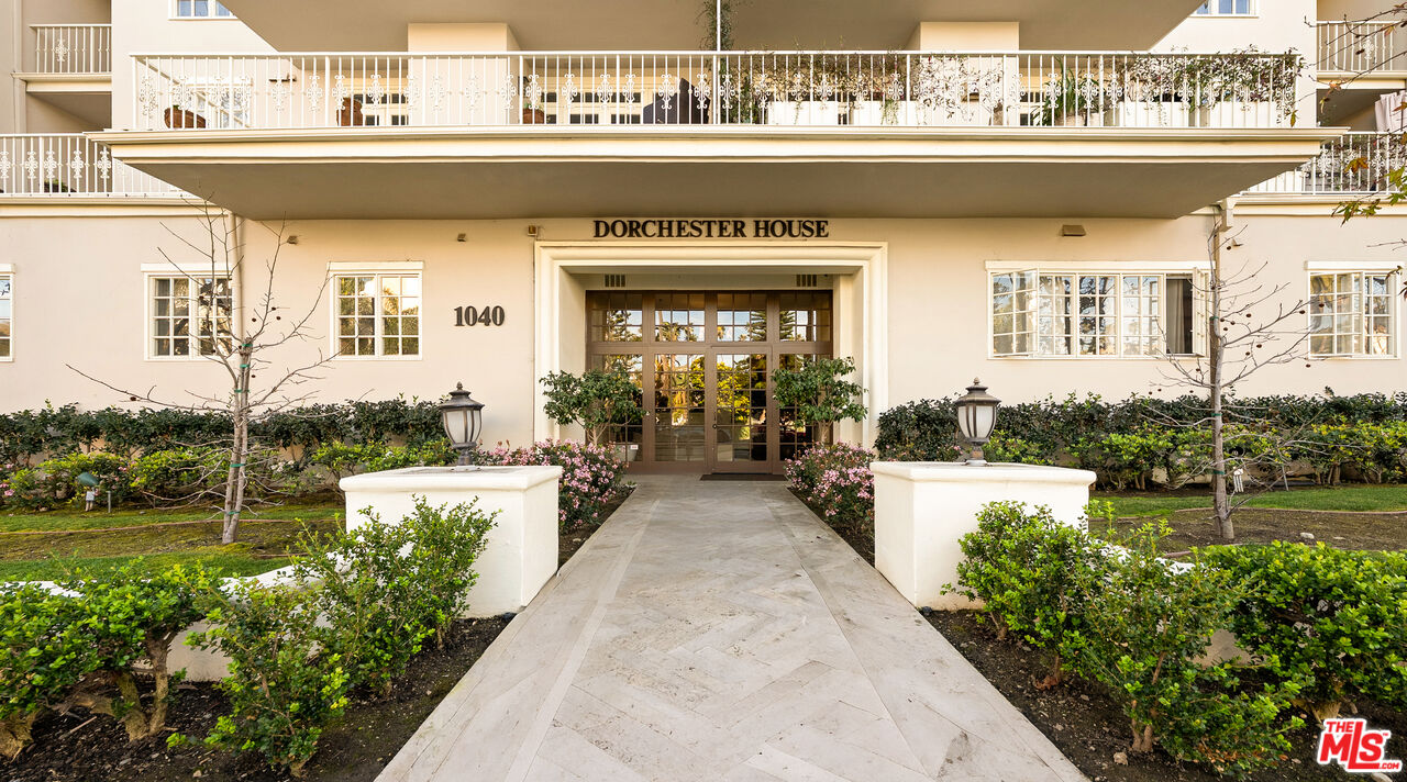 1040 4th St Unit: 405