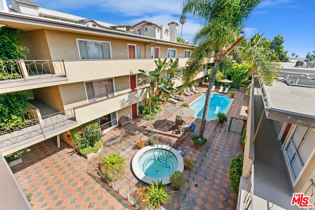 970 Palm Ave Unit: 301