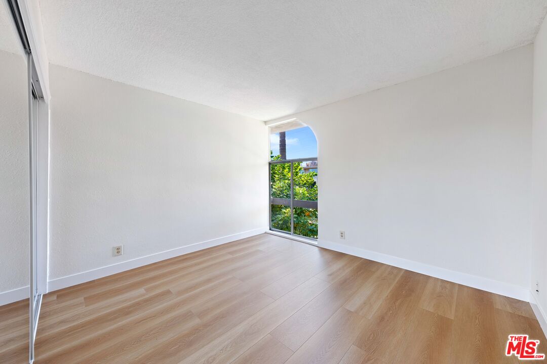 970 Palm Ave Unit: 301