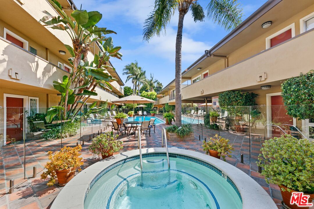 970 Palm Ave Unit: 301