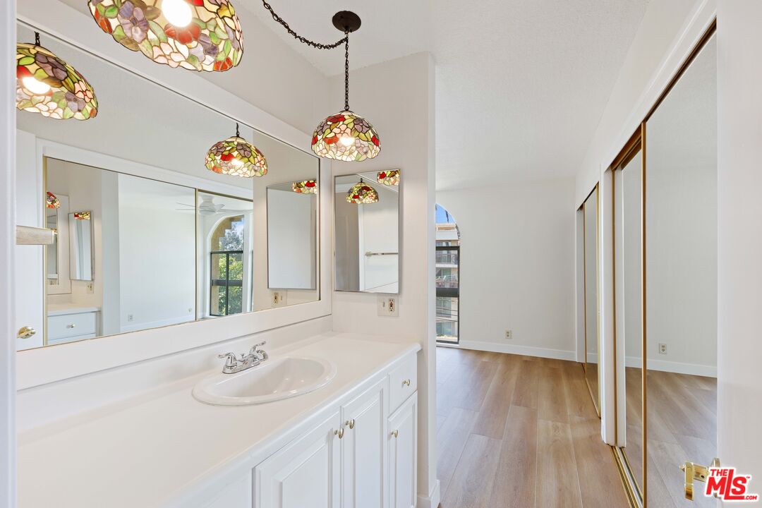 970 Palm Ave Unit: 301