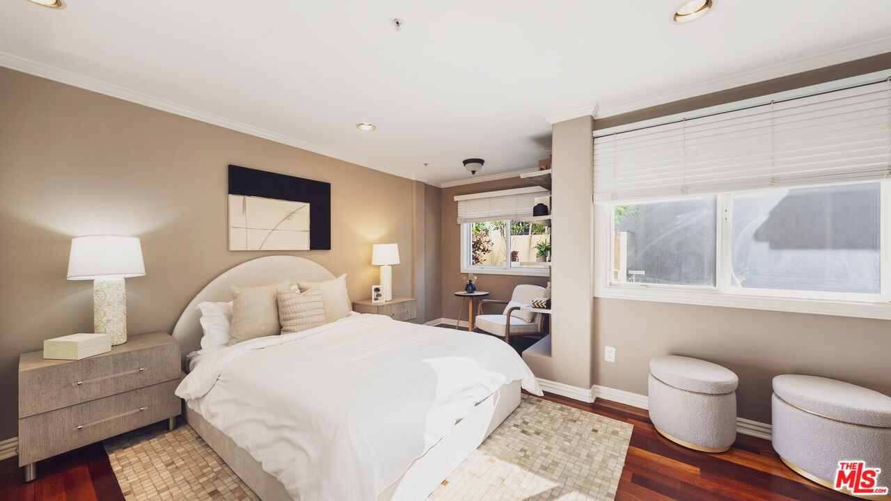 844 3rd St Unit: 5