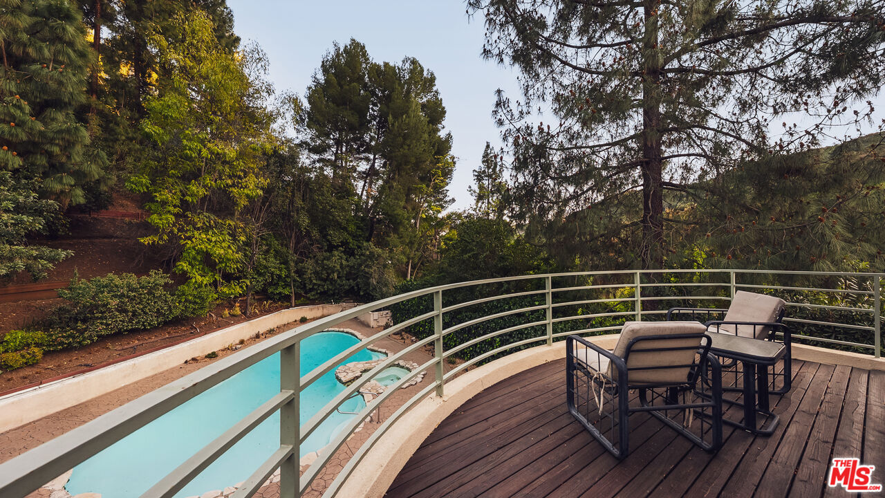 13044 Sky Valley Rd