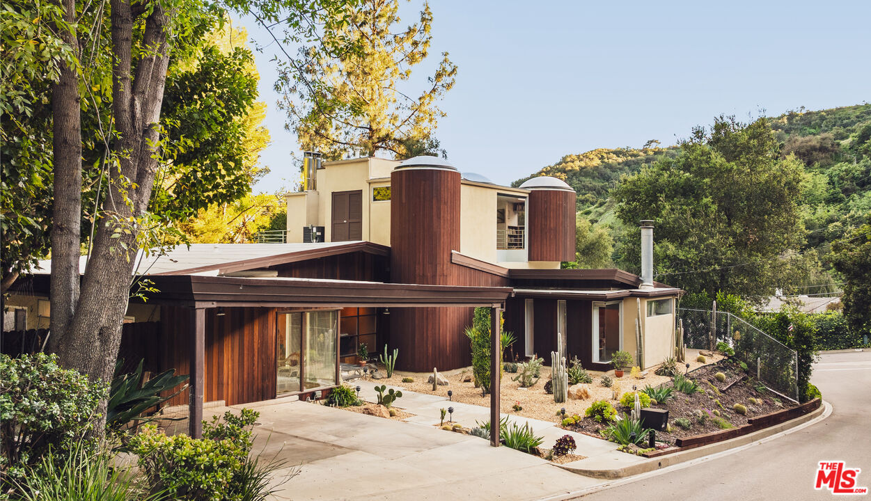 13044 Sky Valley Rd