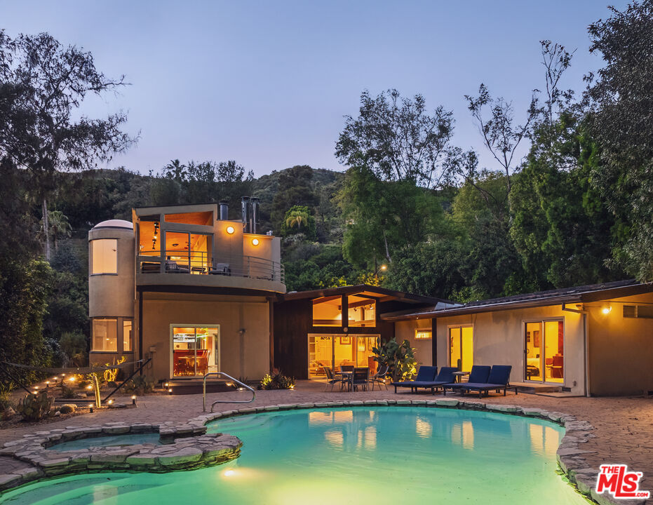 13044 Sky Valley Rd
