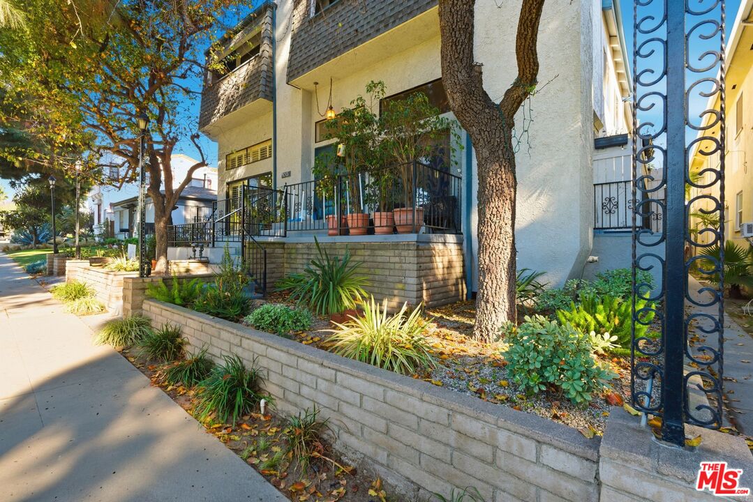 1013 16th St Unit: 101