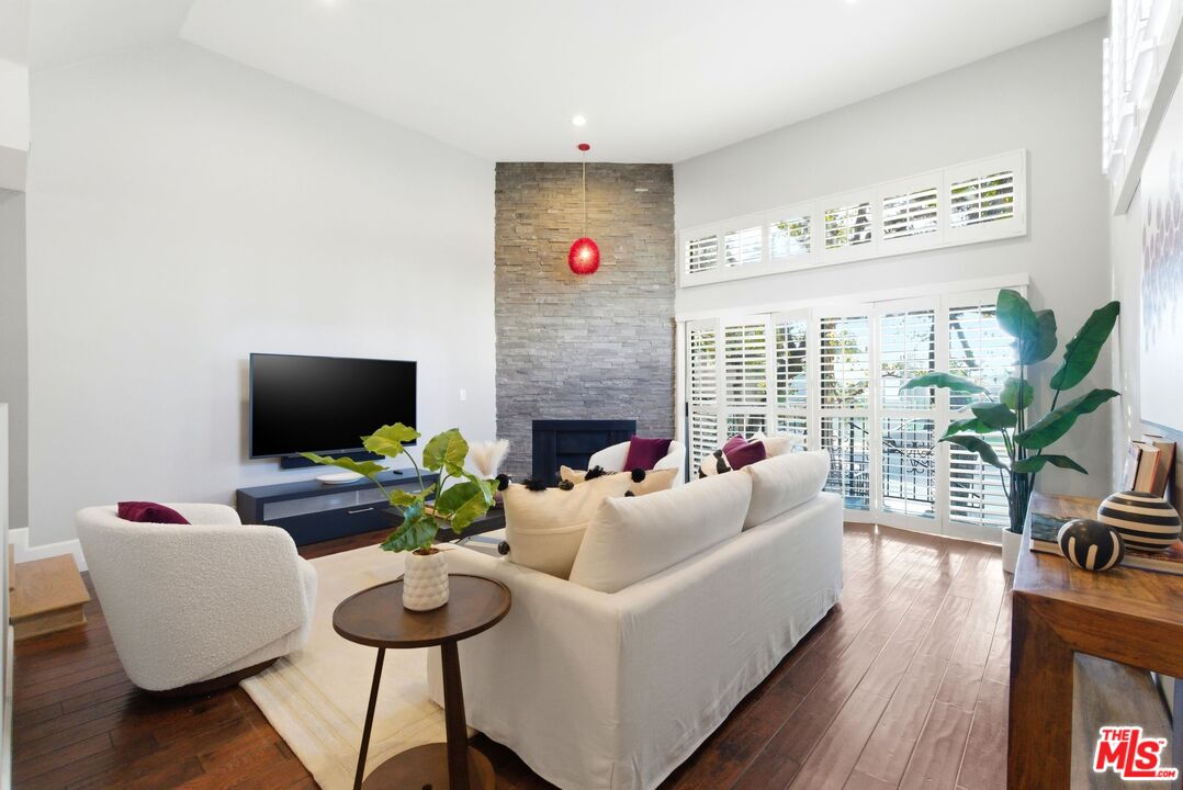1013 16th St Unit: 101